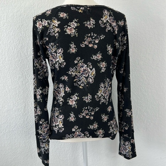 ModCloth Floral Waffle Knit Henley Long Sleeve Top - Picture 4 of 8
